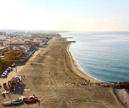 Expoholidays Vistas Al Mar - A Pie De Playa Balerma Bagian luar foto